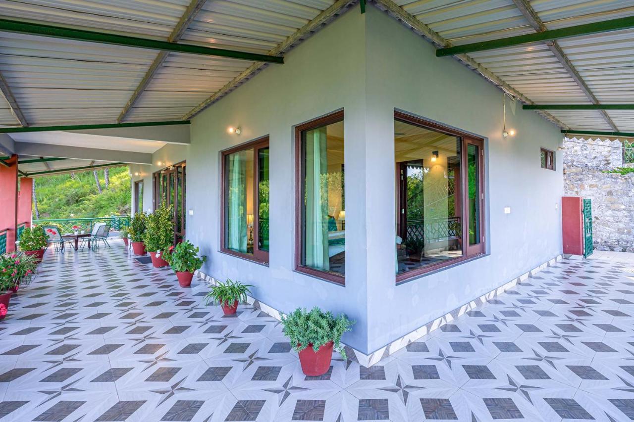 Stayvista At Cecil Cottages With Barbeque, Hill View Касаули Екстериор снимка