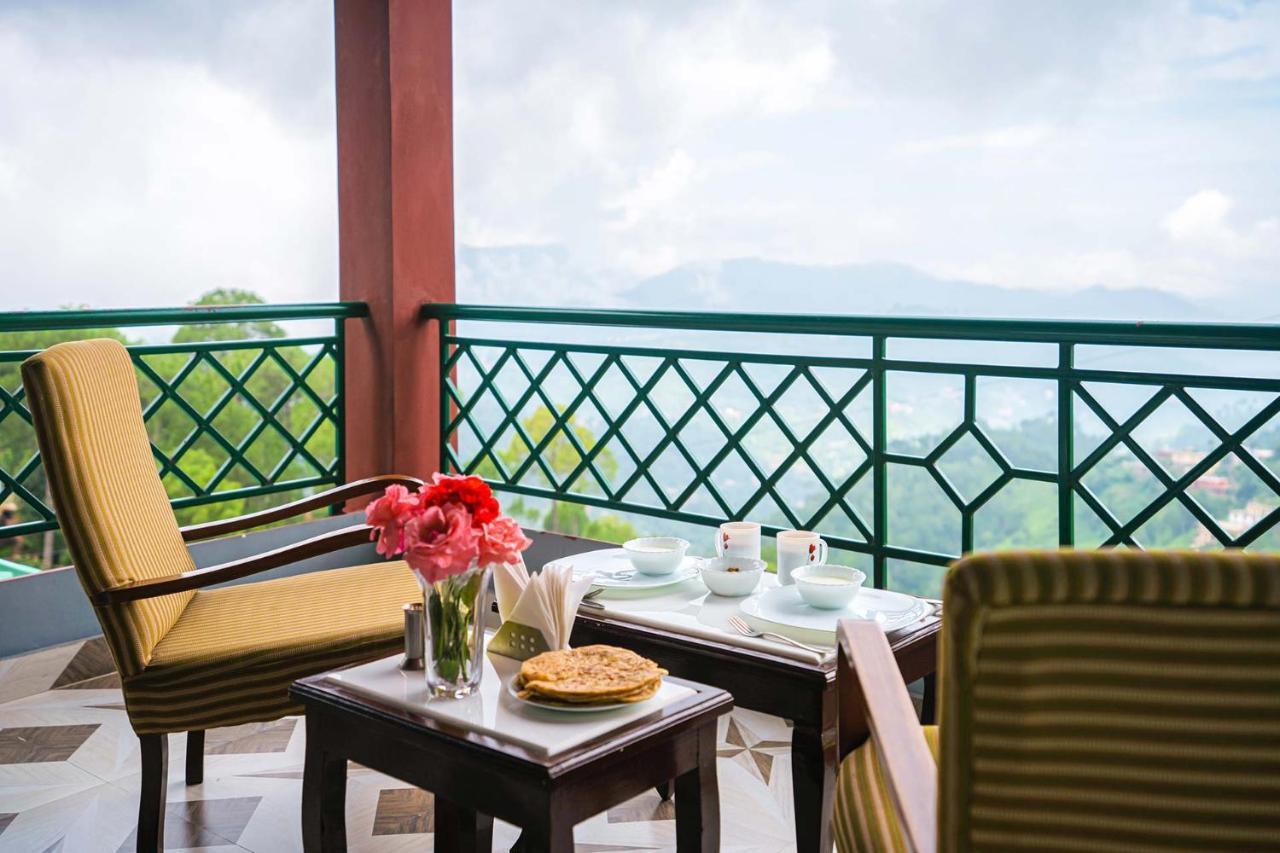 Stayvista At Cecil Cottages With Barbeque, Hill View Касаули Екстериор снимка