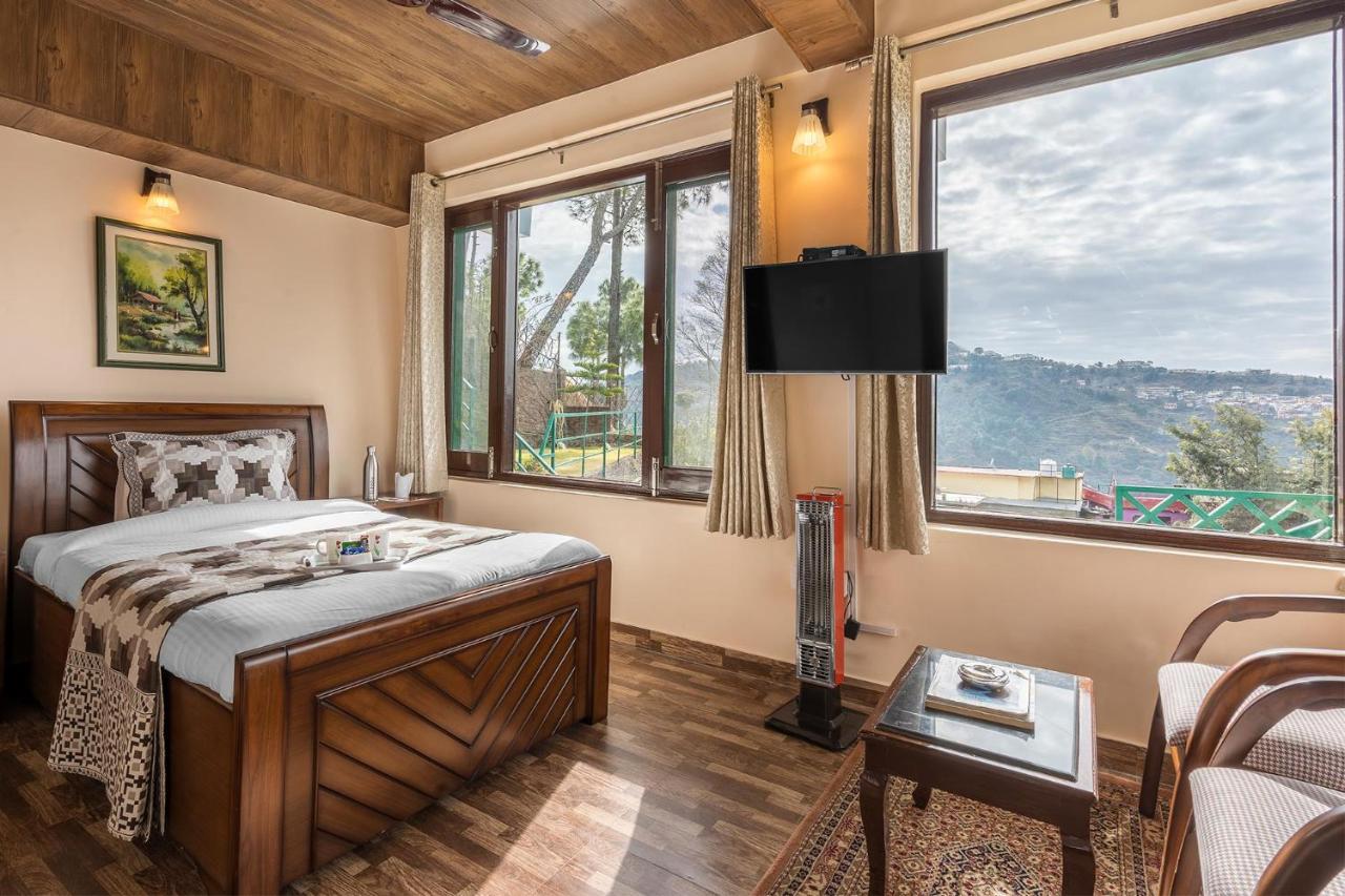 Stayvista At Cecil Cottages With Barbeque, Hill View Касаули Екстериор снимка