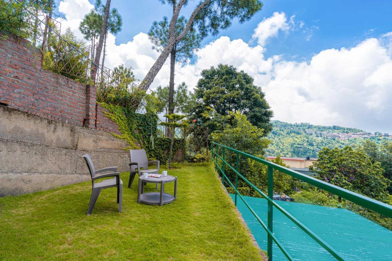 Stayvista At Cecil Cottages With Barbeque, Hill View Касаули Екстериор снимка