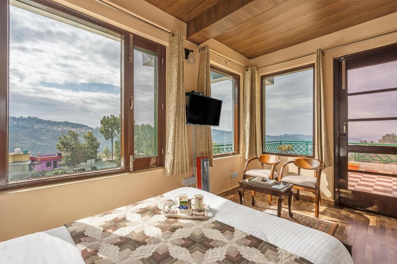 Stayvista At Cecil Cottages With Barbeque, Hill View Касаули Екстериор снимка