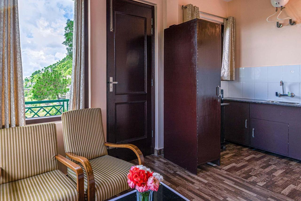 Stayvista At Cecil Cottages With Barbeque, Hill View Касаули Екстериор снимка