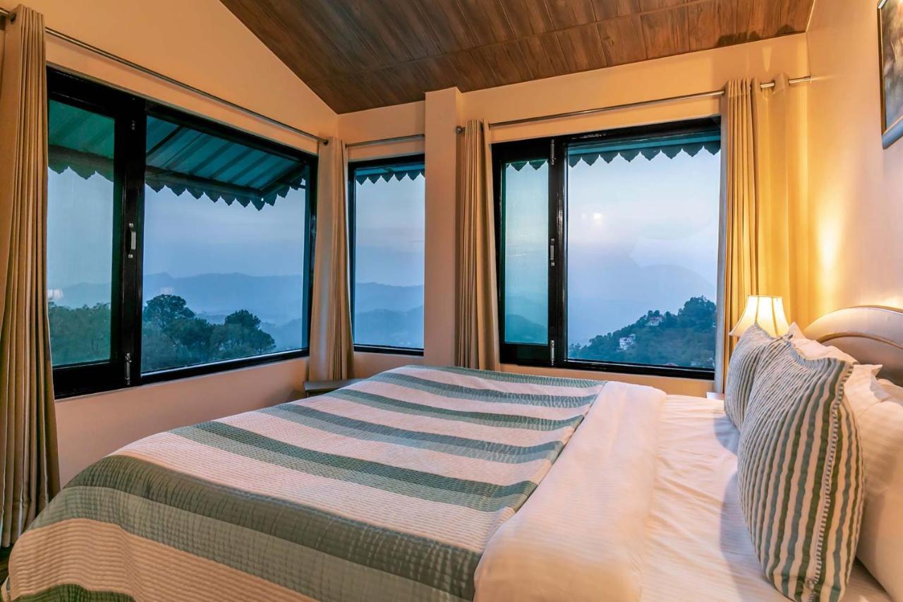 Stayvista At Cecil Cottages With Barbeque, Hill View Касаули Екстериор снимка