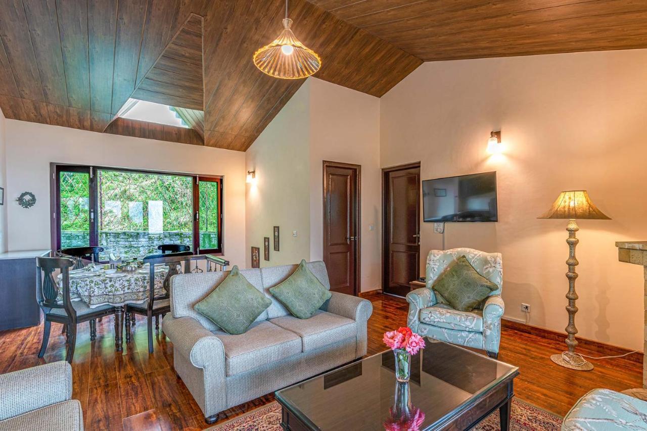 Stayvista At Cecil Cottages With Barbeque, Hill View Касаули Екстериор снимка