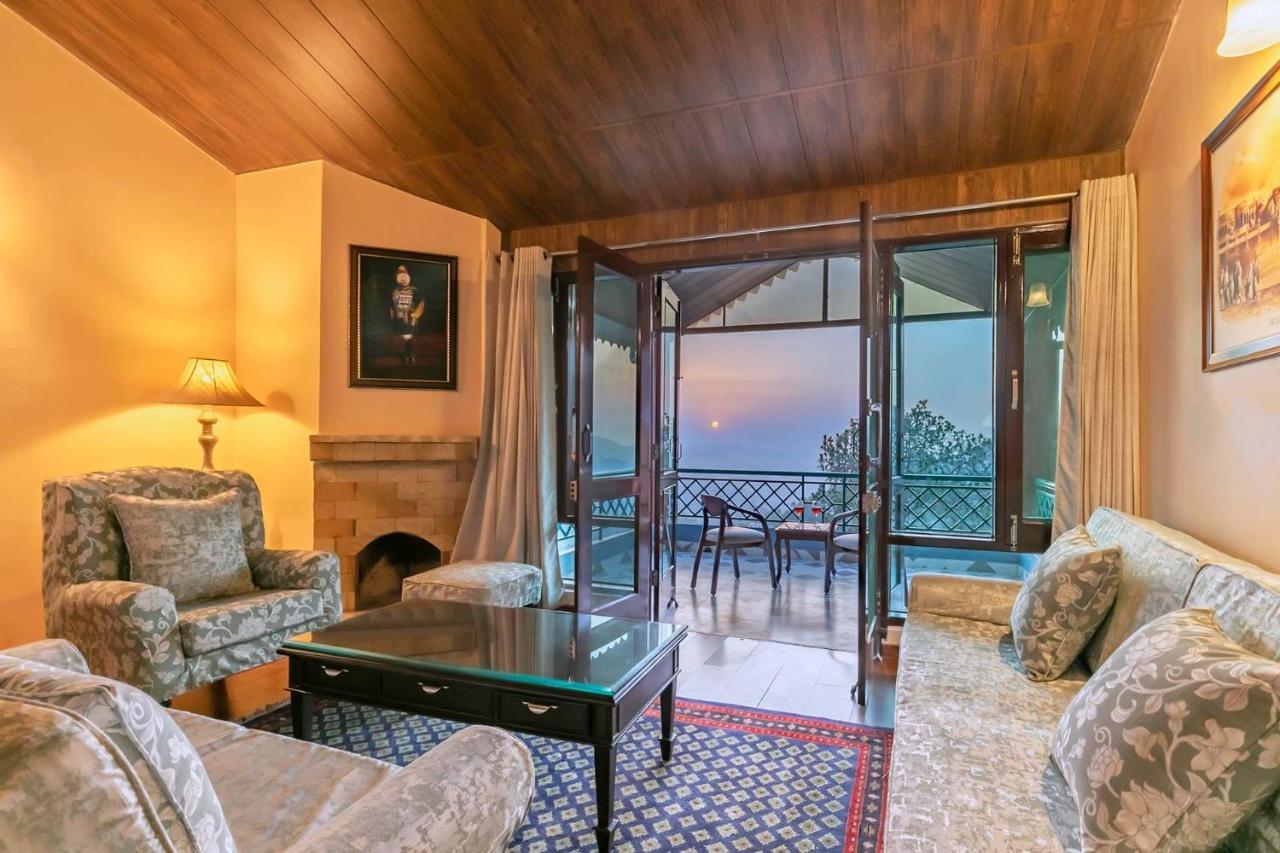 Stayvista At Cecil Cottages With Barbeque, Hill View Касаули Екстериор снимка