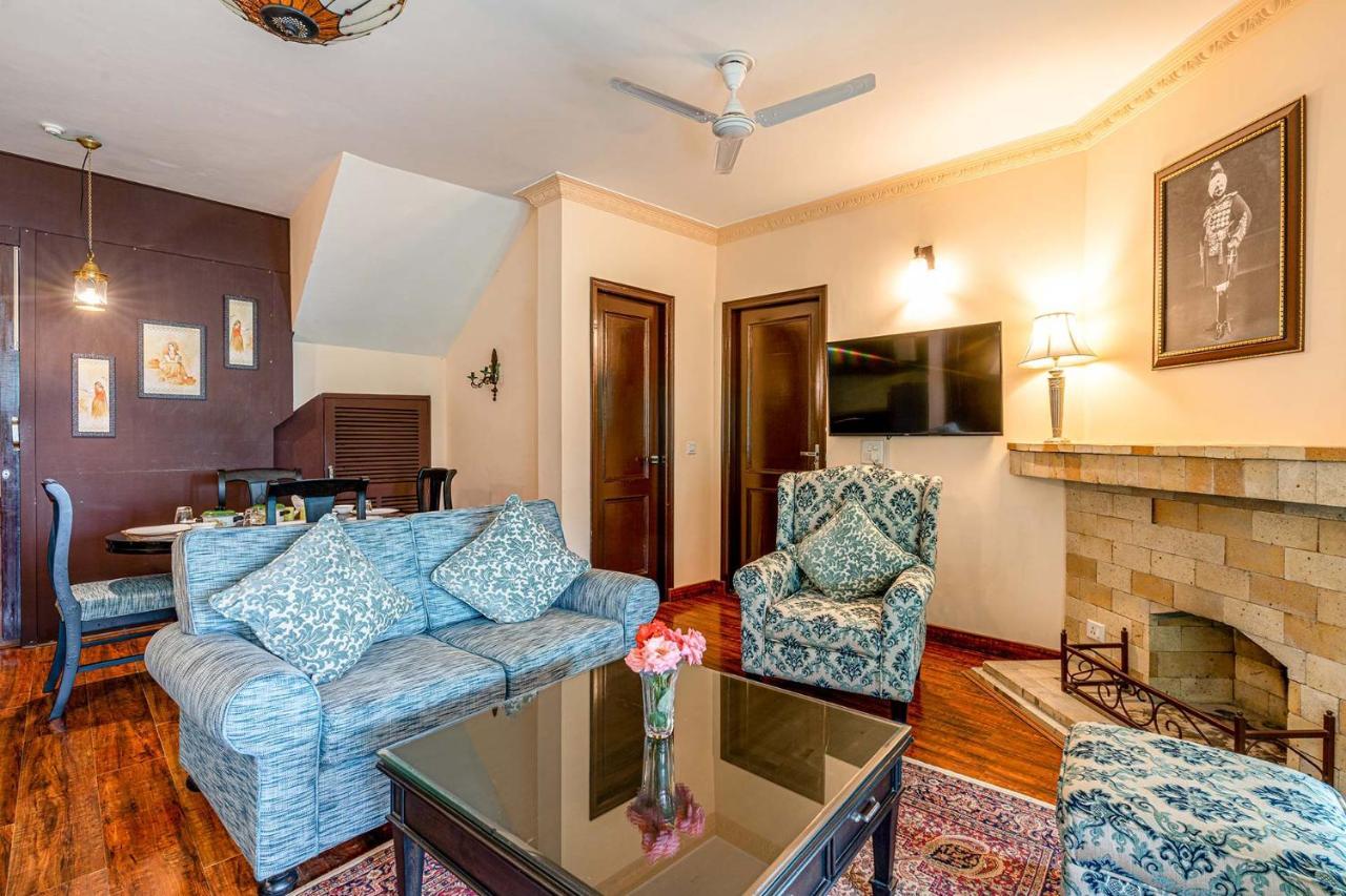 Stayvista At Cecil Cottages With Barbeque, Hill View Касаули Екстериор снимка