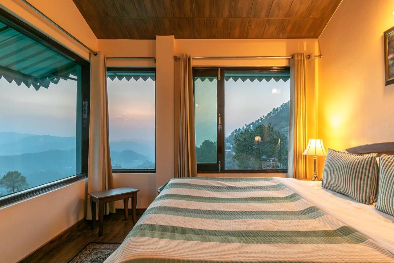 Stayvista At Cecil Cottages With Barbeque, Hill View Касаули Екстериор снимка