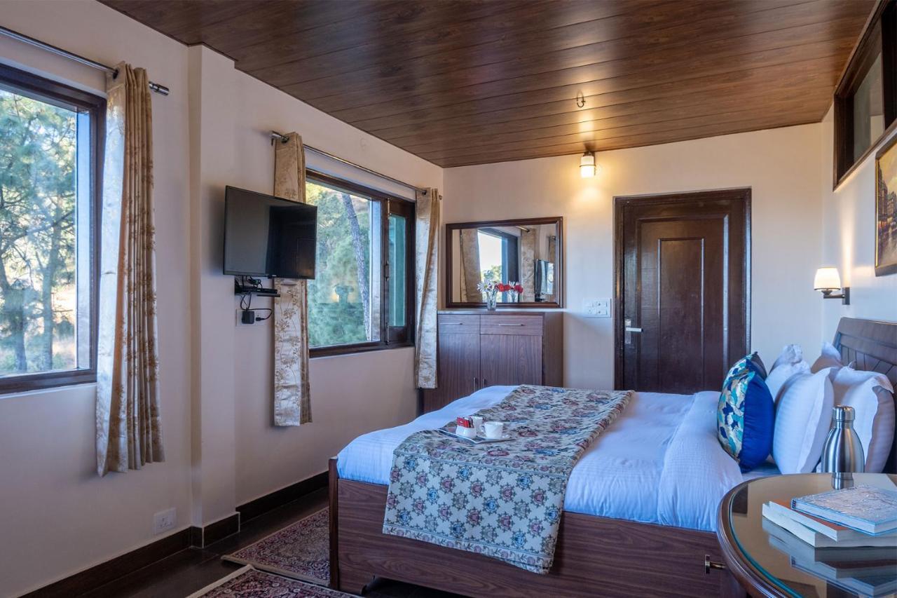 Stayvista At Cecil Cottages With Barbeque, Hill View Касаули Екстериор снимка