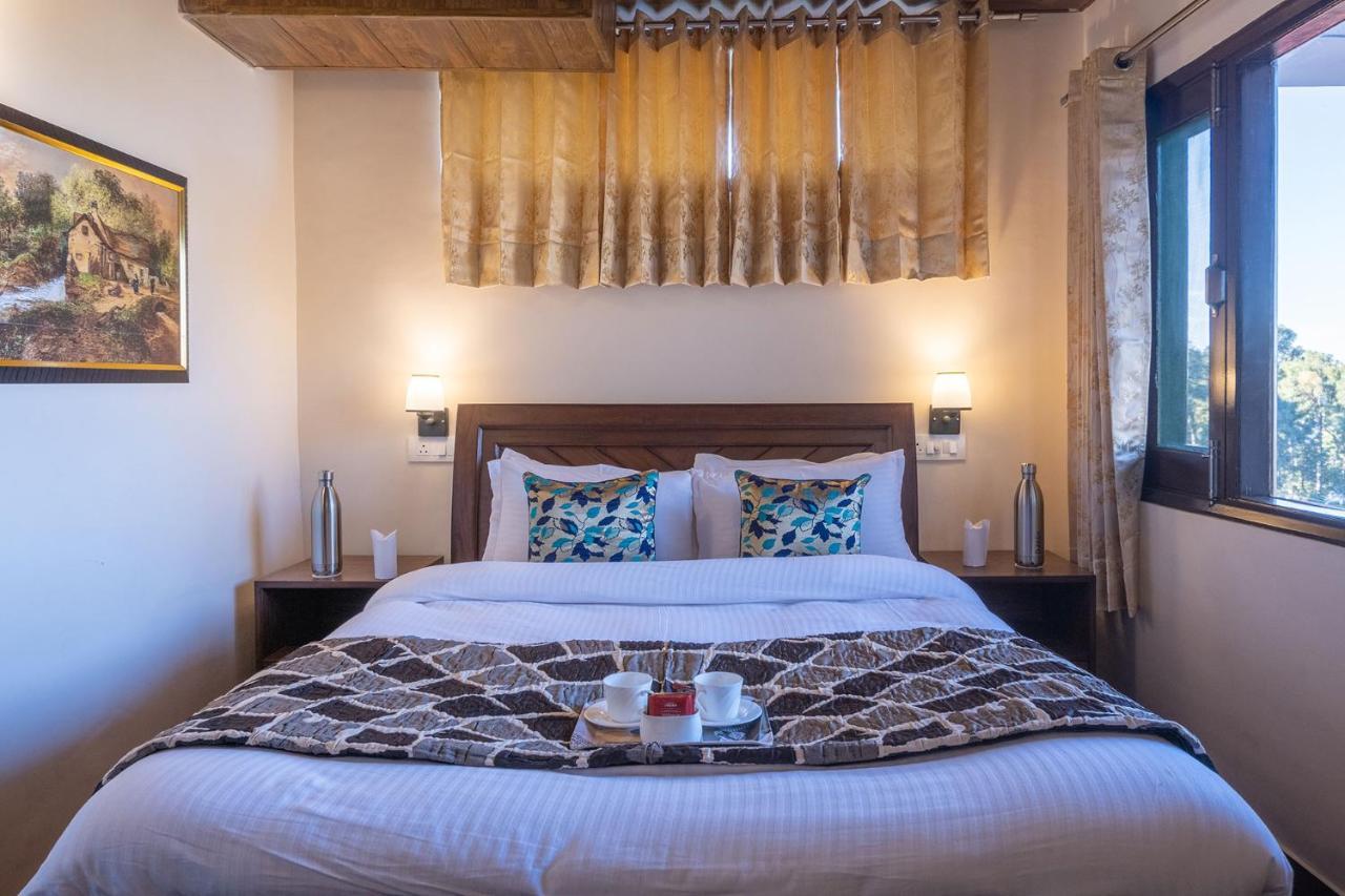 Stayvista At Cecil Cottages With Barbeque, Hill View Касаули Екстериор снимка